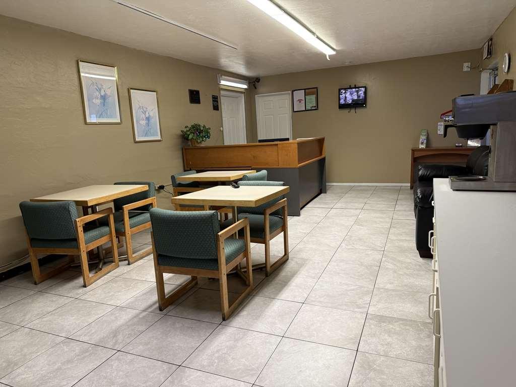 Americas Best Value Inn Wendover Restaurace fotografie