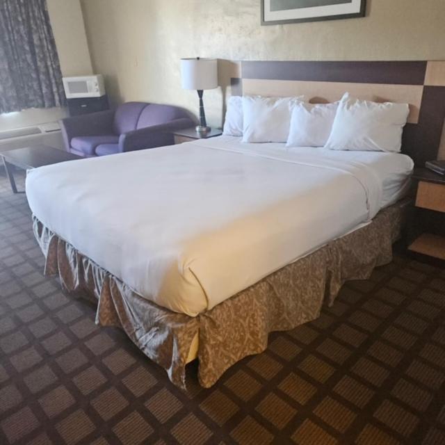 Americas Best Value Inn Wendover Exteriér fotografie